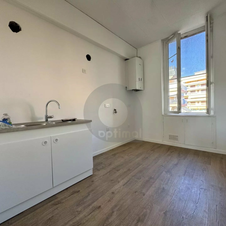 LOCATION 3 PIÈCES MENTON CENTRE VILLE