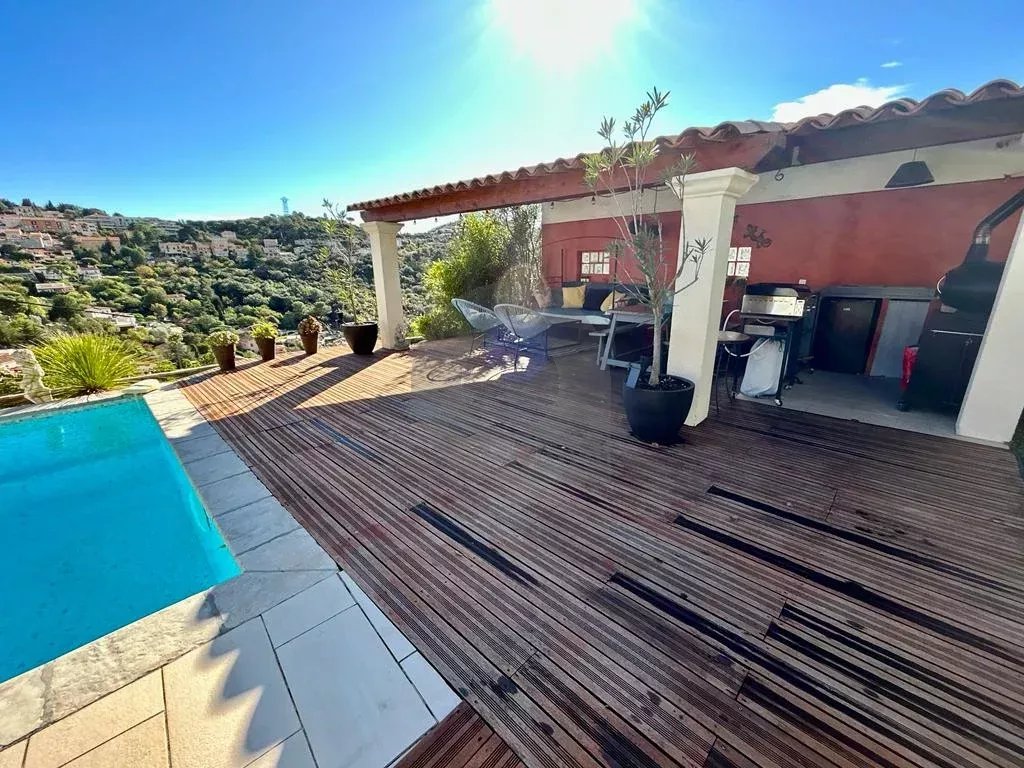 A VENDRE – LA TURBIE – MAISON DE CARACTERE 5P 170M2 – PISCINE POOLHOUSE JARDIN