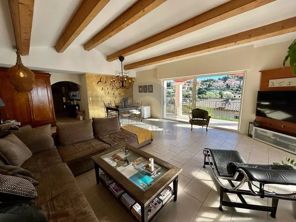 A VENDRE – LA TURBIE – MAISON DE CARACTERE 5P 170M2 – PISCINE POOLHOUSE JARDIN