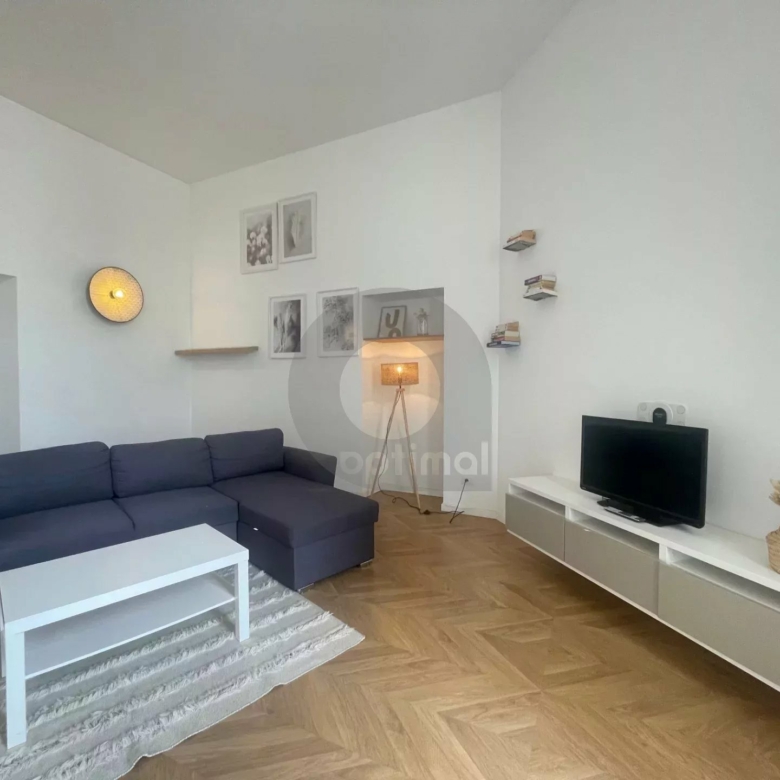 A louer : Appartement meublé esprit loft
