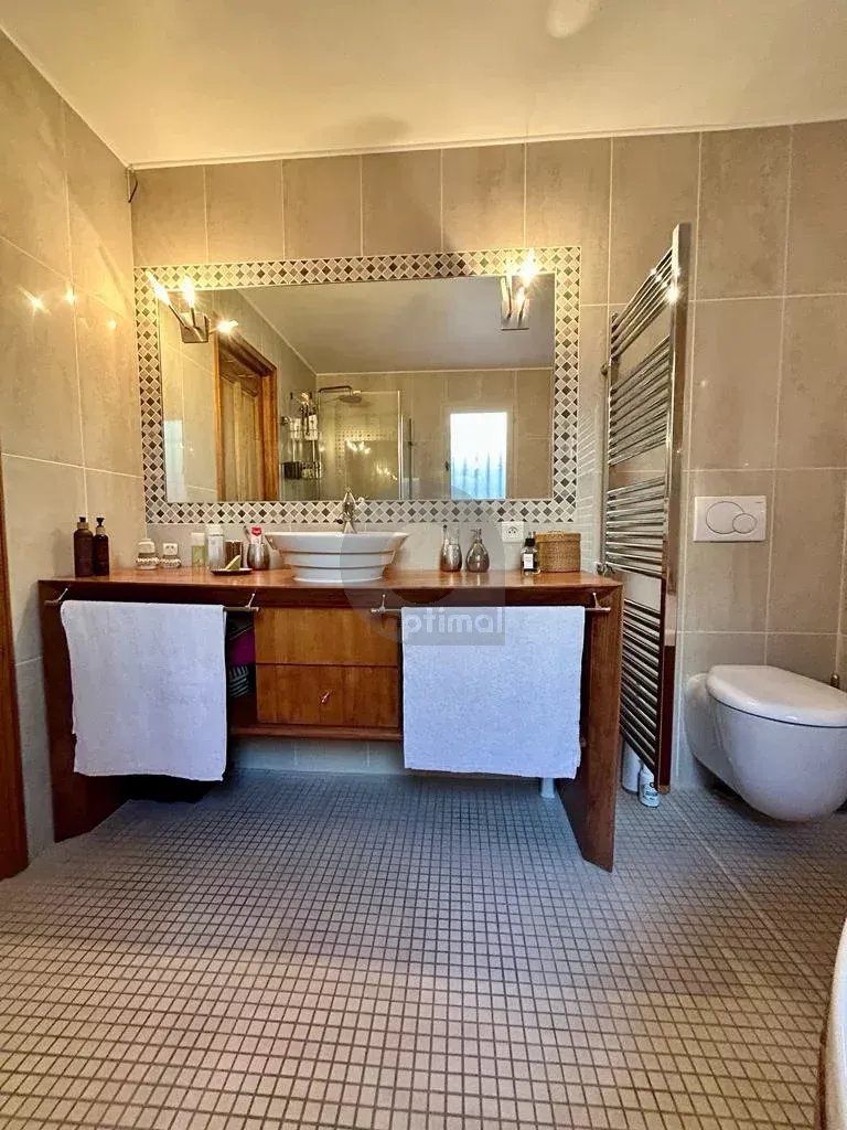 A VENDRE – LA TURBIE – MAISON DE CARACTERE 5P 170M2 – PISCINE POOLHOUSE JARDIN