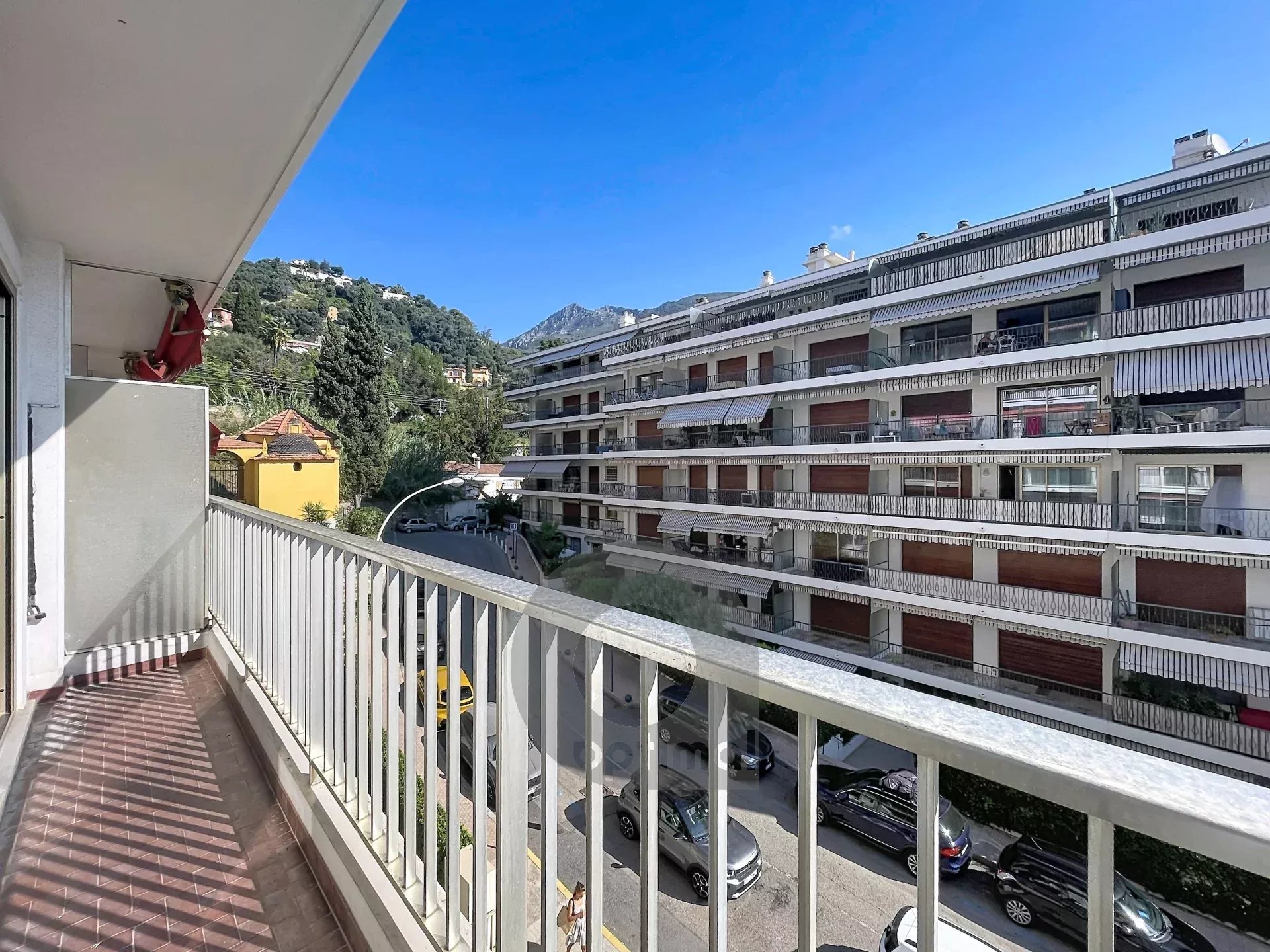 Menton Garavan – Résidence de grand standing – 2 pièces avec balcon – Vue latérale mer