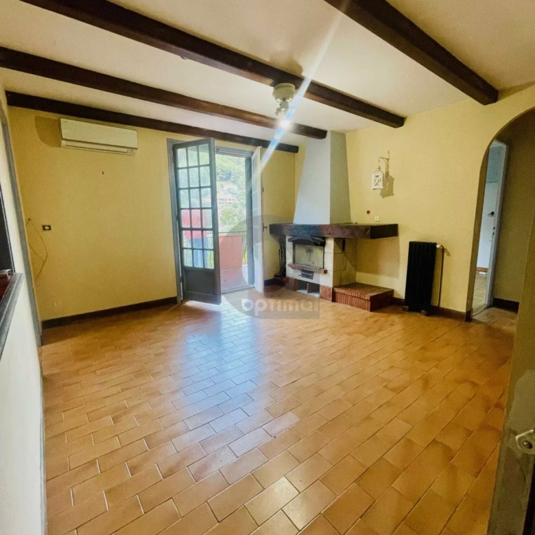 MAISON A GORBIO