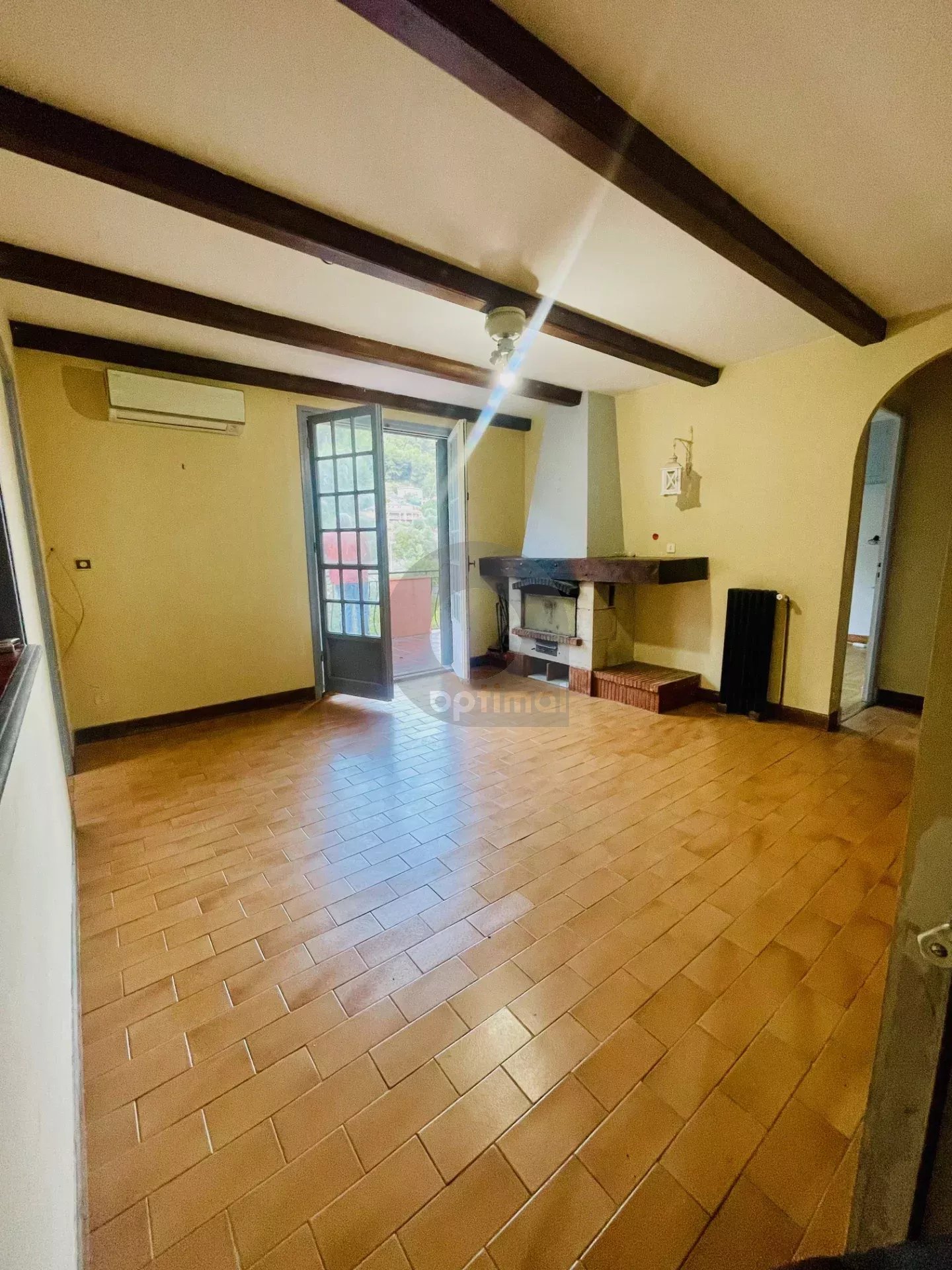 MAISON A GORBIO