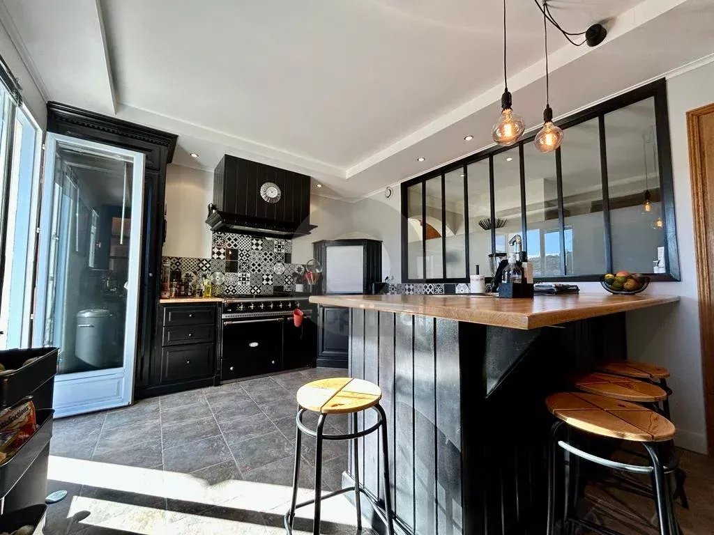 A VENDRE – LA TURBIE – MAISON DE CARACTERE 5P 170M2 – PISCINE POOLHOUSE JARDIN