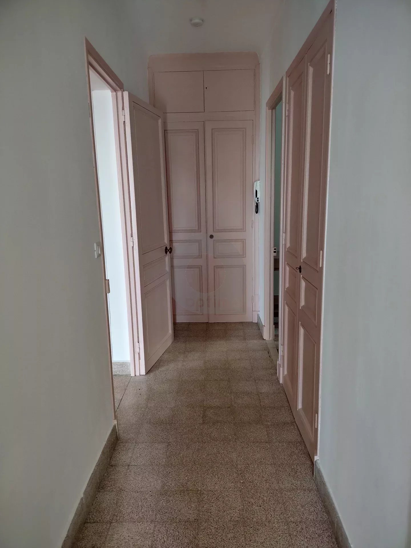 CASTELLAR : A LOUER 3P MEUBLE AVEC JARDIN