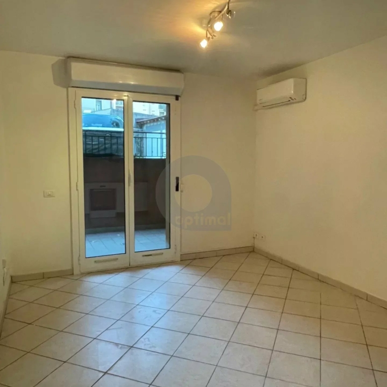 APPARTEMENT DEUX PIECES MENTON CENTENAIRE