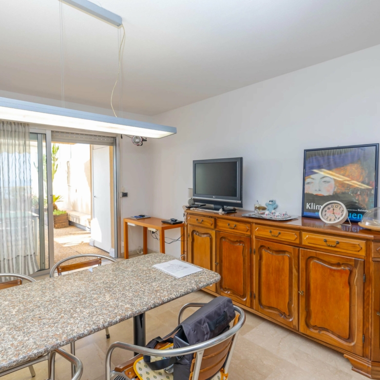 MENTON BOULEVARD DE GARAVAN – GRANDE TERRASSE