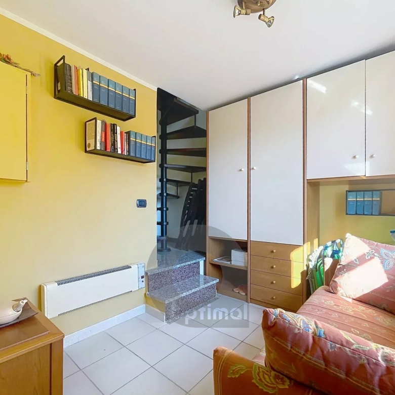 Menton Terres Chaudes – Résidence Bourgeoise – 2/3 pièces en triplex – Parking