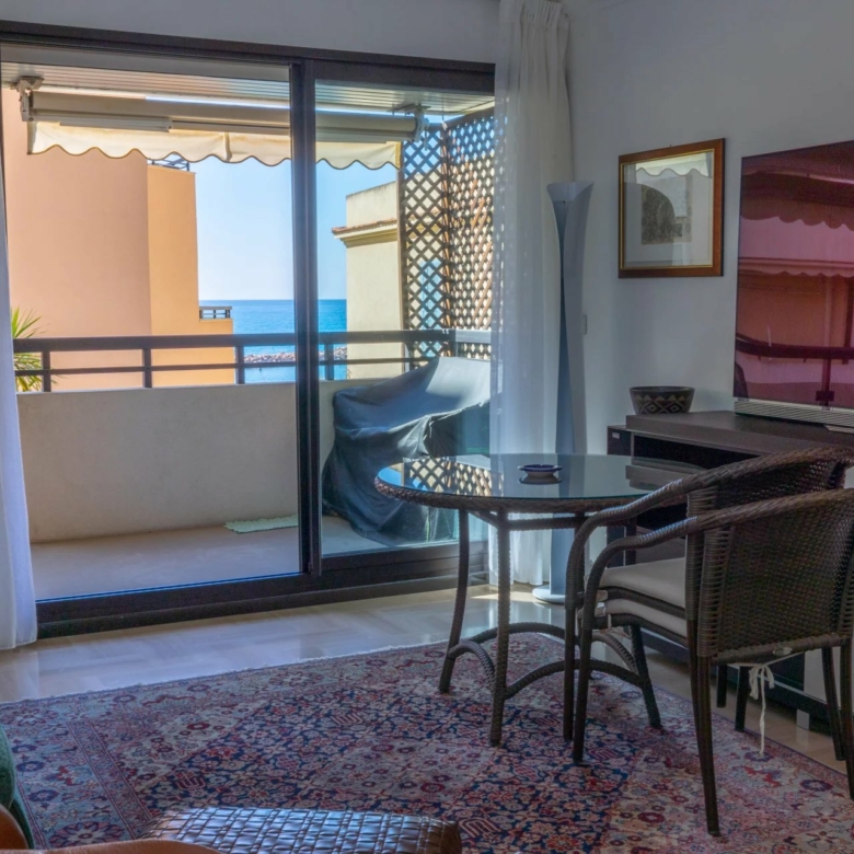Menton Garavan calme apercue mer