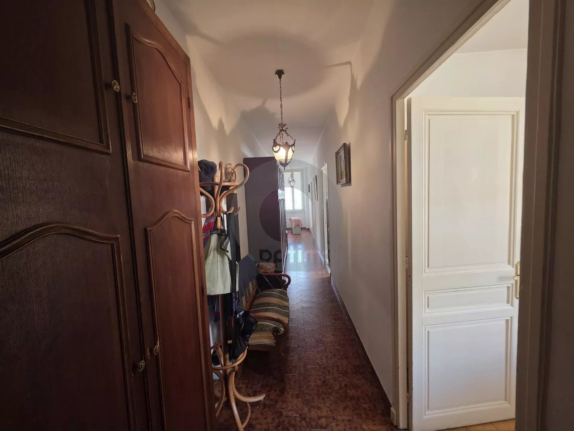 GRAND APPARTEMENT TROIS PIECES MENTON GARE ROUTIERE