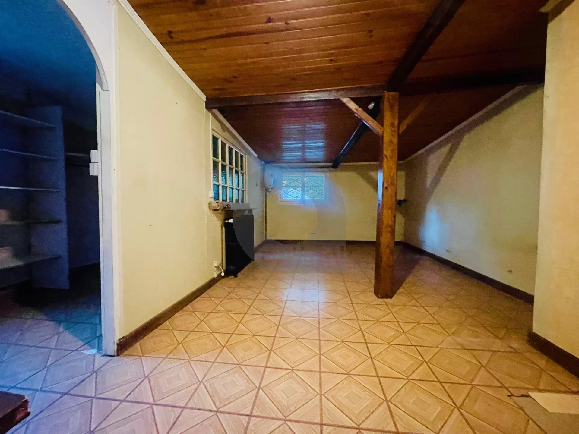 MAISON A GORBIO
