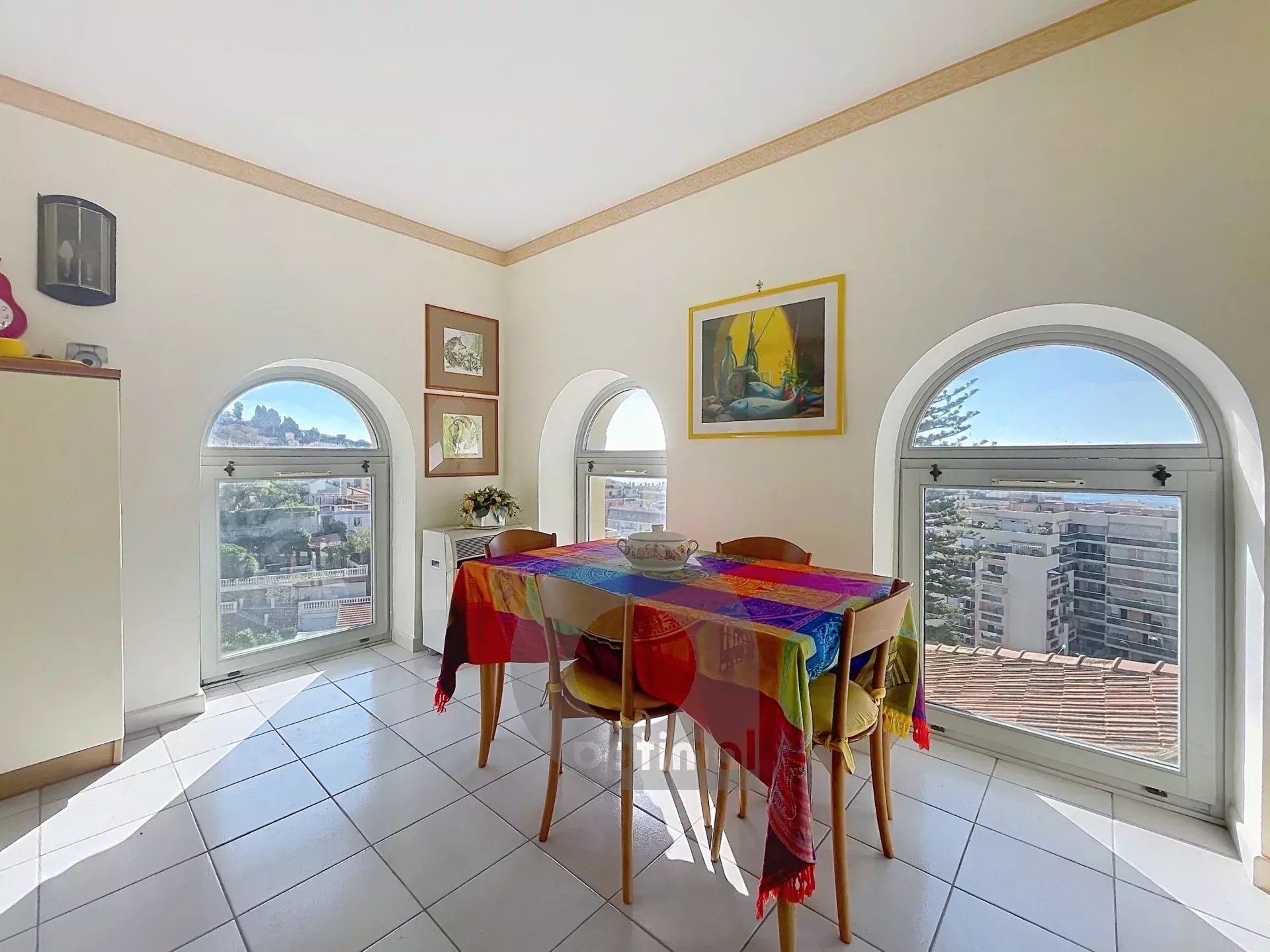 Menton Terres Chaudes – Résidence Bourgeoise – 2/3 pièces en triplex – Parking
