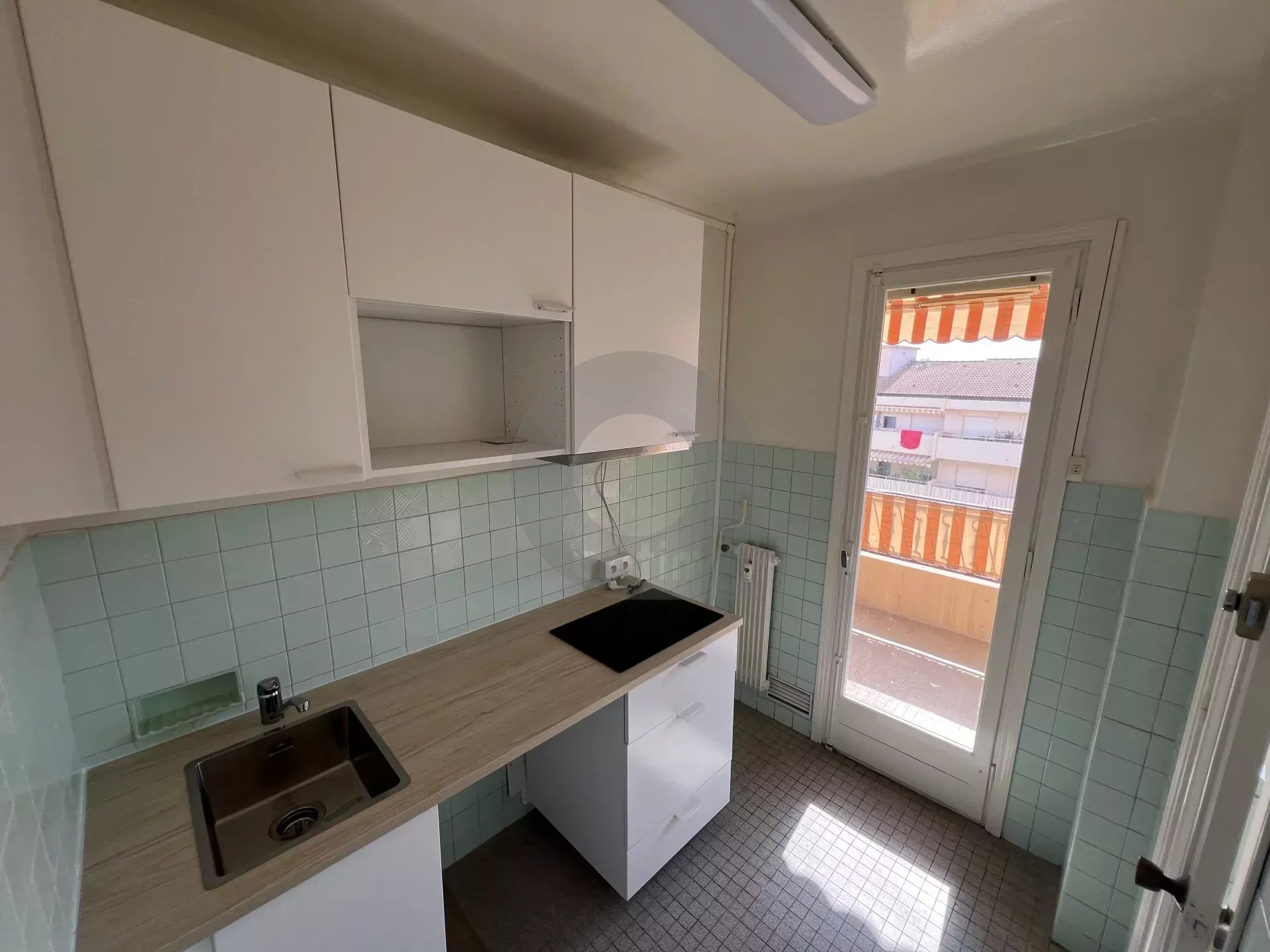 Beau STUDIO centre Menton