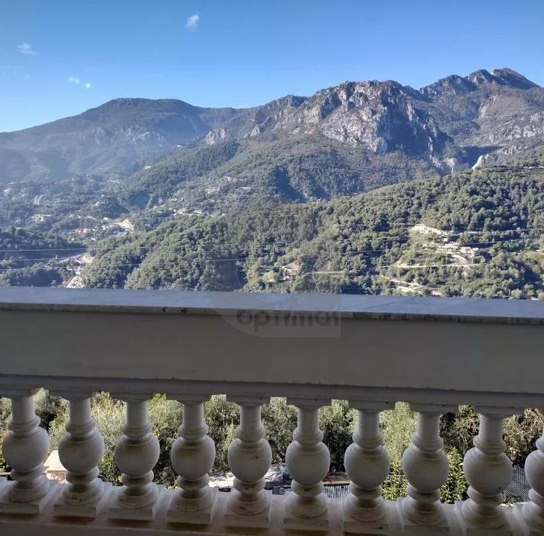 CASTELLAR : A LOUER 3P MEUBLE AVEC JARDIN