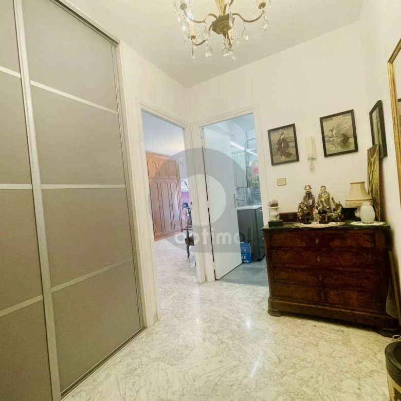 SUPERBE STUDIO 43m² – PLEIN CENTRE DE MENTON