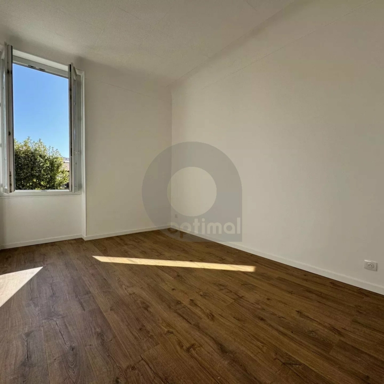 LOCATION 3 PIÈCES MENTON CENTRE VILLE