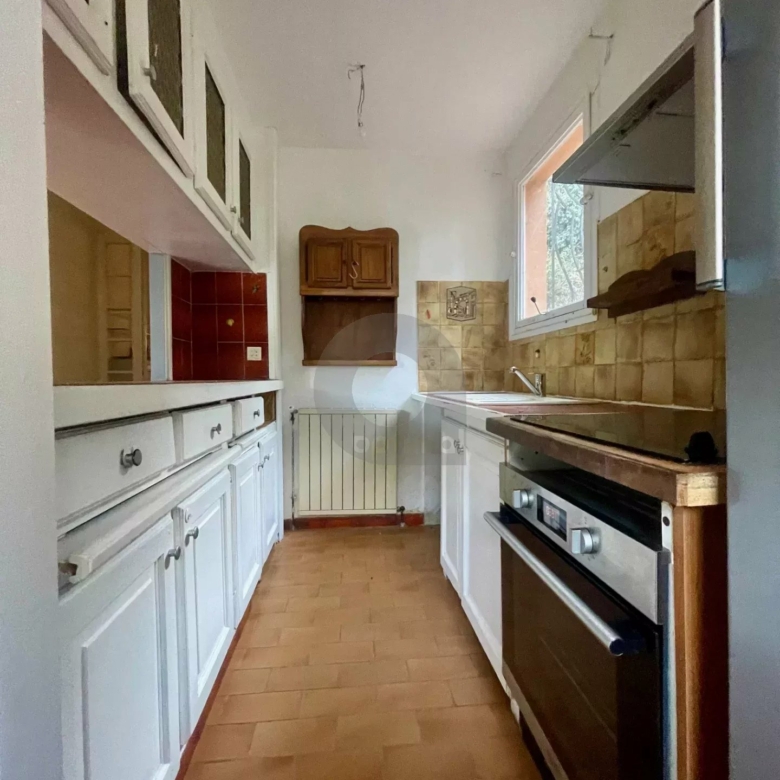 MAISON A GORBIO