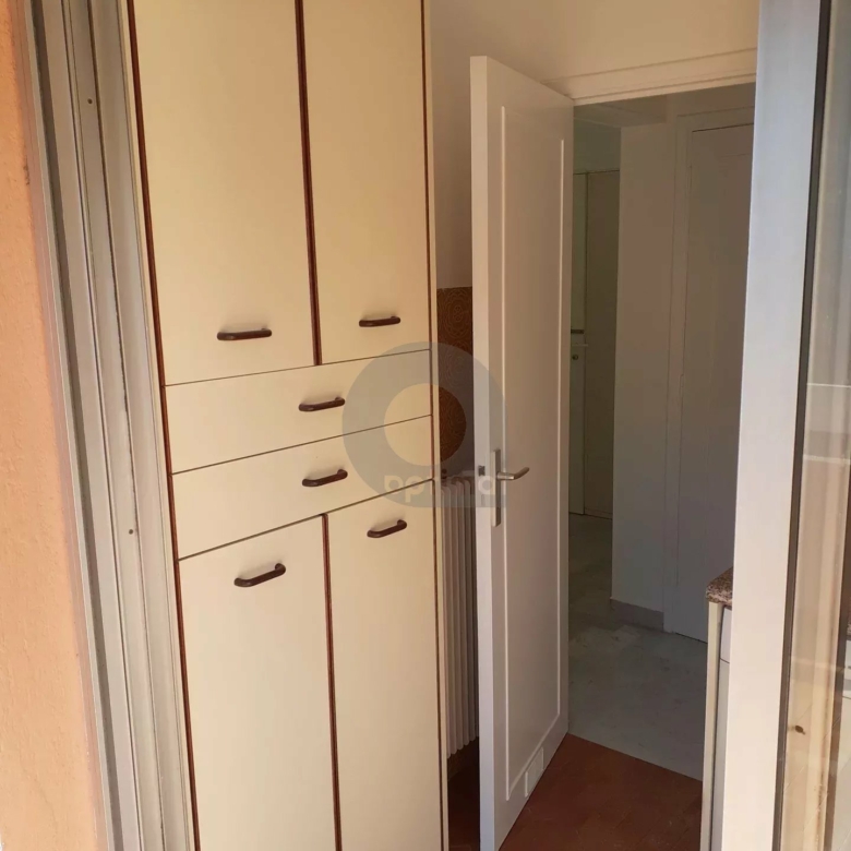 Menton mi-careï Studio 29m² terrasse 23m² cave