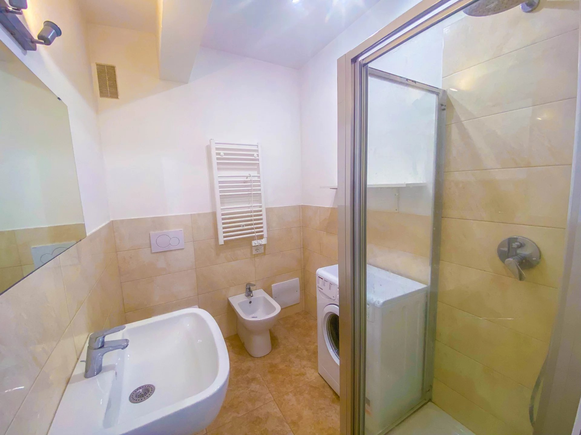 MENTON BOULEVARD GARAVAN – GRAND STUDIO, TERRASSE, PISCINE
