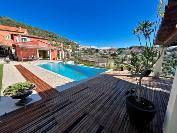 A VENDRE – LA TURBIE – MAISON DE CARACTERE 5P 170M2 – PISCINE POOLHOUSE JARDIN