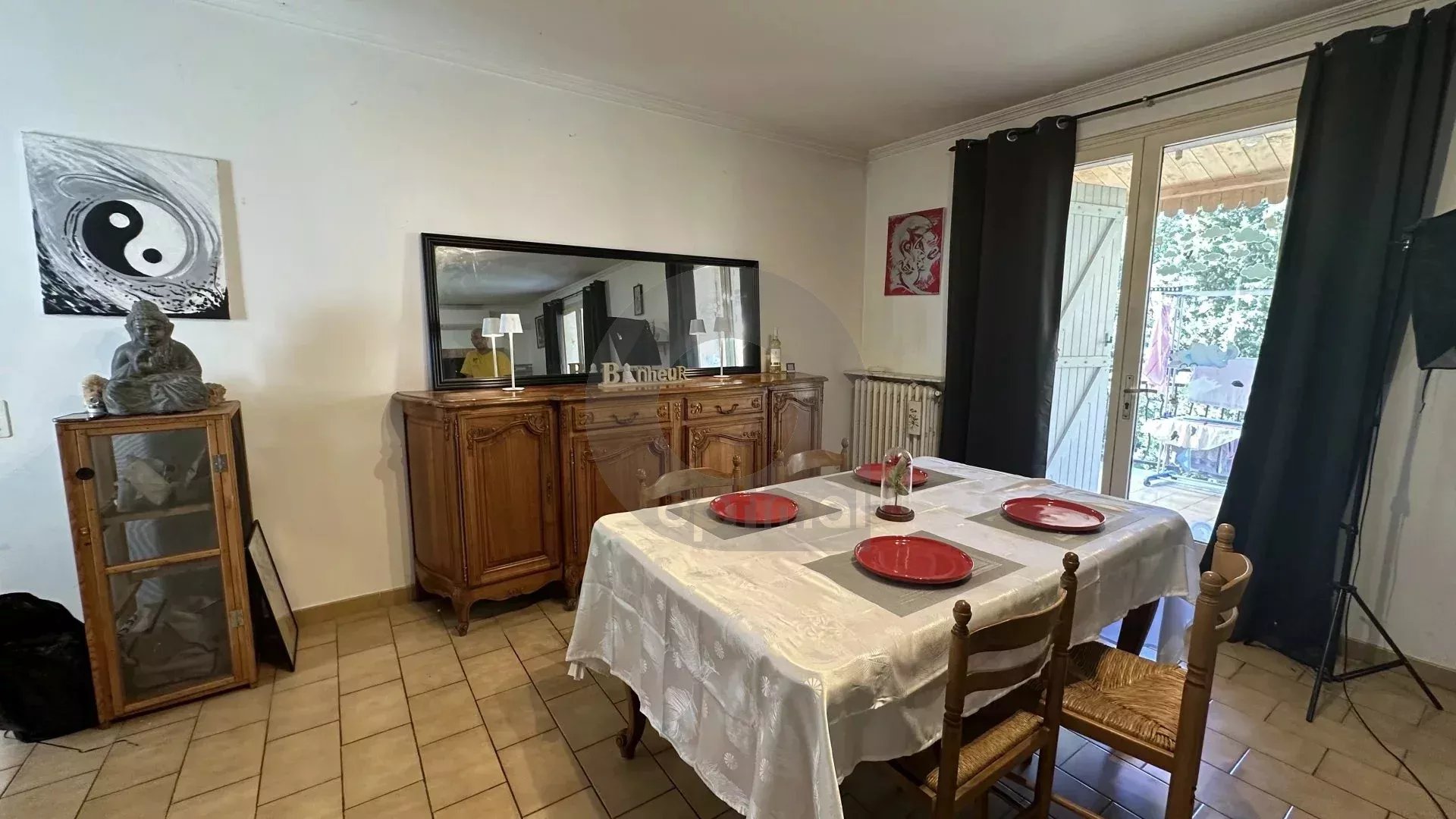 Menton – Cabrolles : Rare! Grande propriété avec magnifique terrain  – Vue dégagée – Accès direct