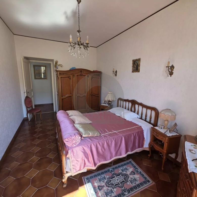 GRAND APPARTEMENT TROIS PIECES MENTON GARE ROUTIERE