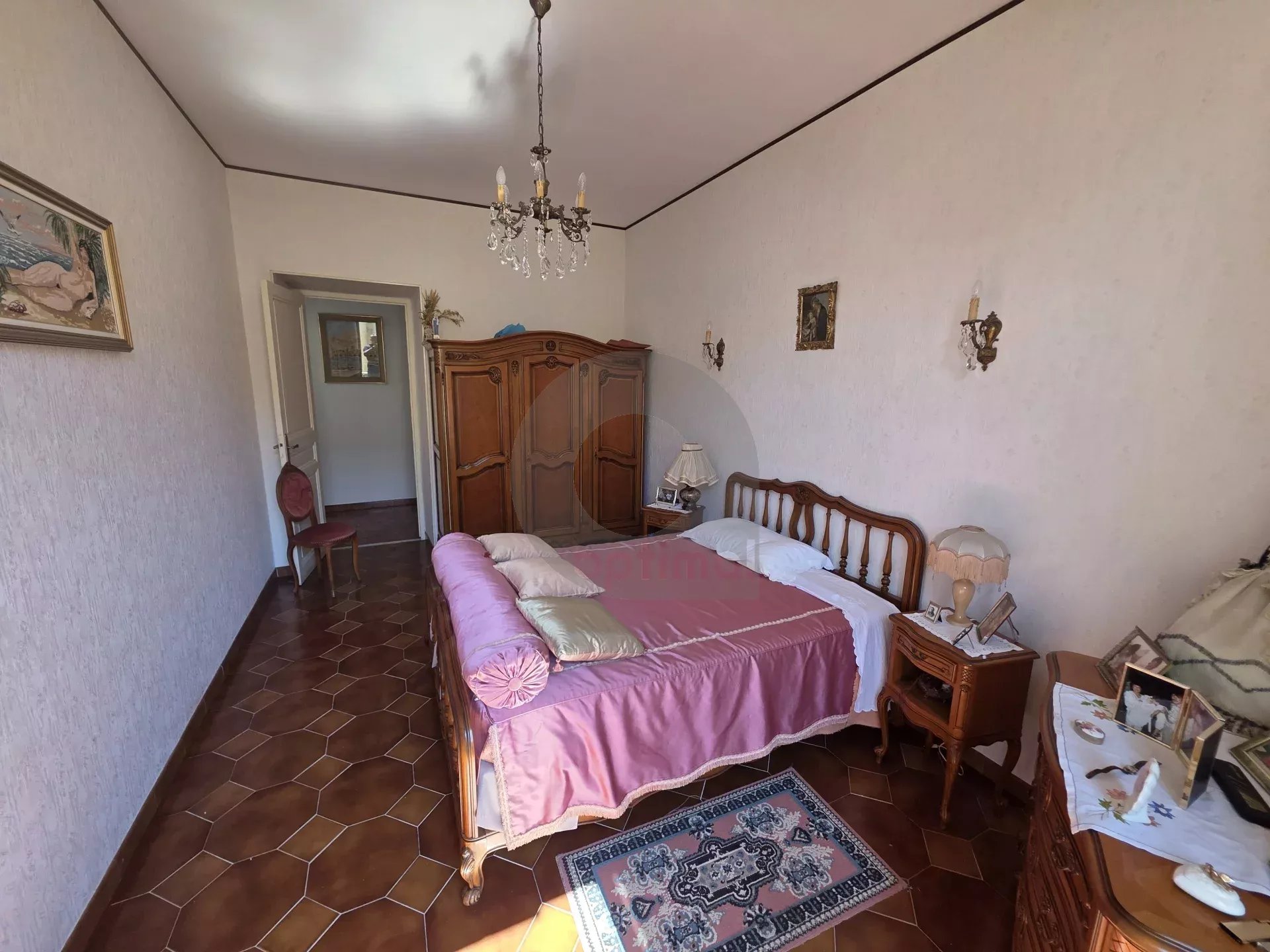 GRAND APPARTEMENT TROIS PIECES MENTON GARE ROUTIERE