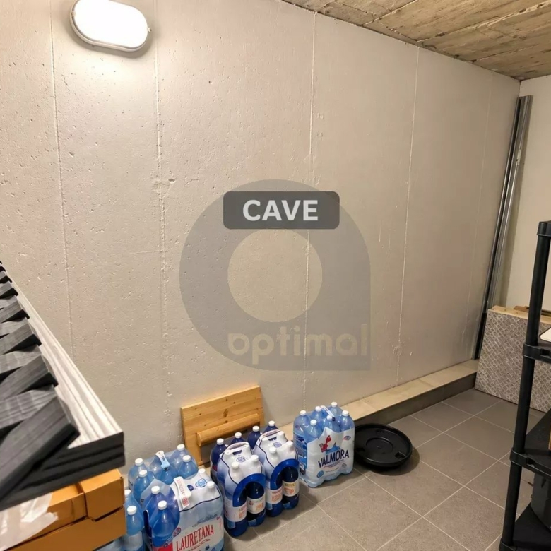 Proche centre ville – 2 Pièces – terrasse – parking – caves