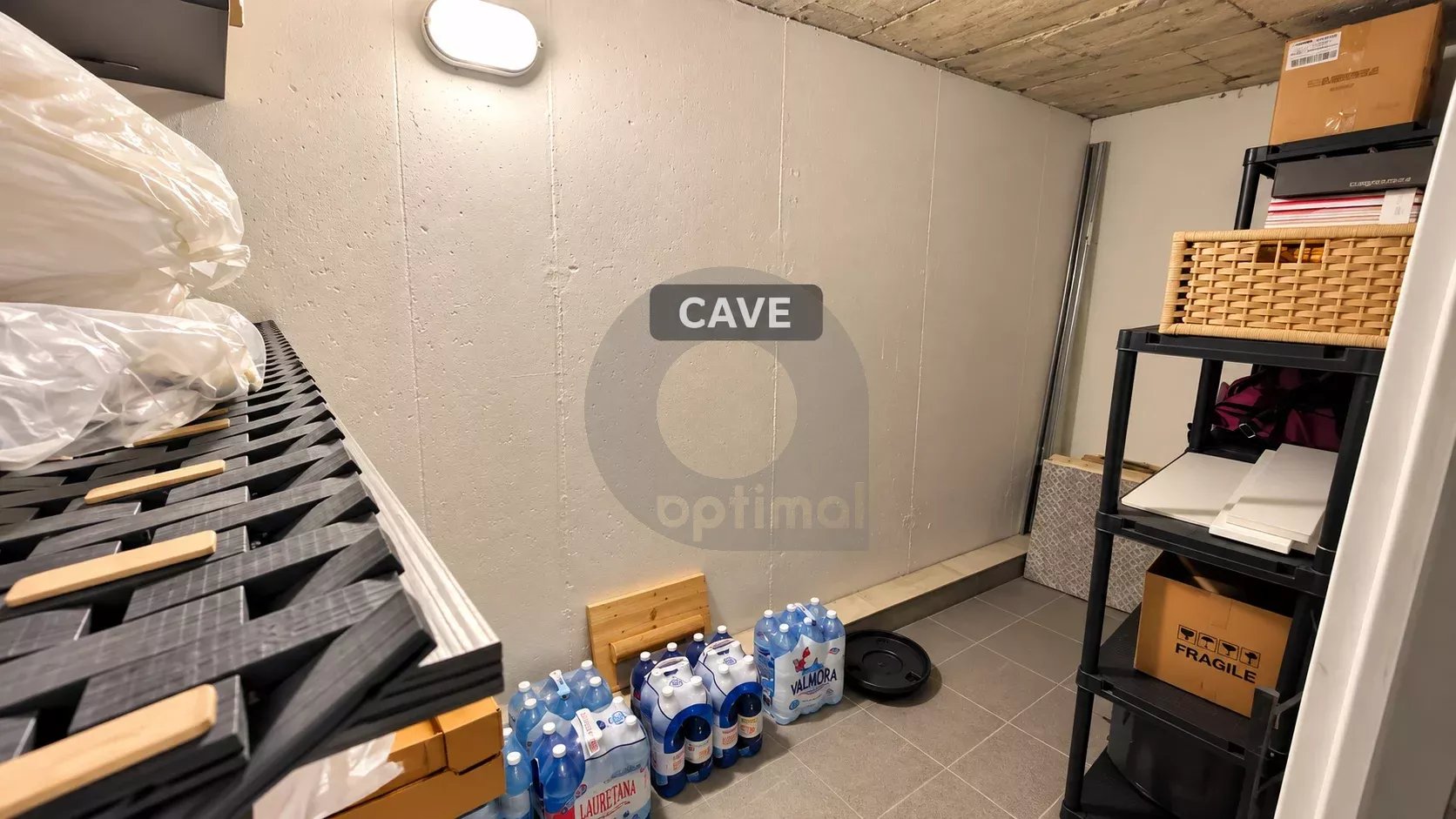 Proche centre ville – 2 Pièces – terrasse – parking – caves