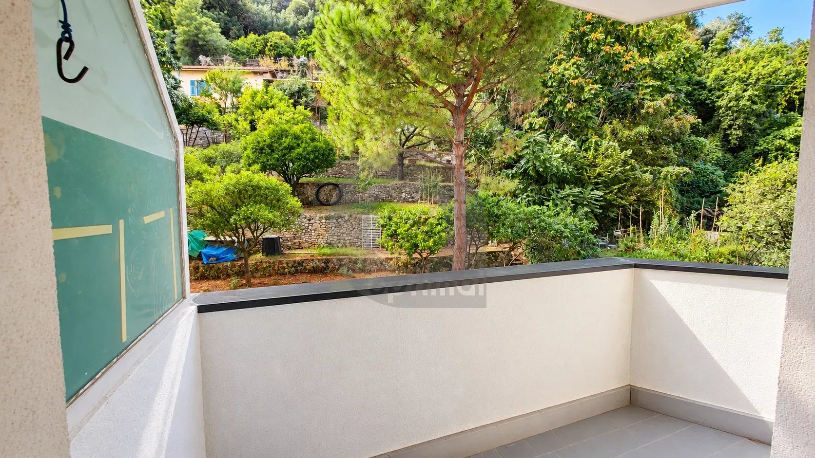 c66c5f1aadc68ce6021e5183c0a9a62a_3d05e32d11_1672-original-176834-0.jpg Menton Borrigo – Appartement 2 Pièces – balcon – garage