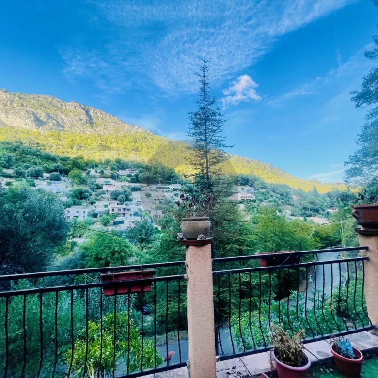 MAISON A GORBIO