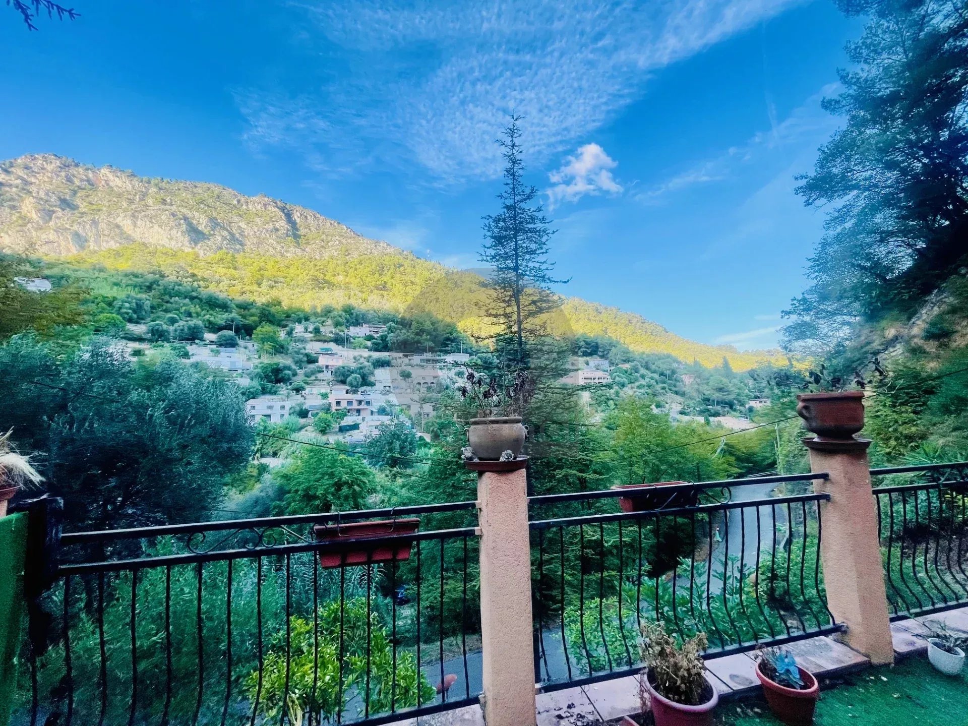 MAISON A GORBIO