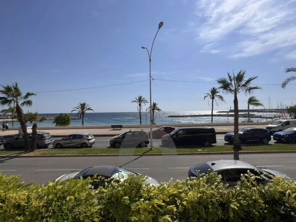 Appartement face à la mer à Menton