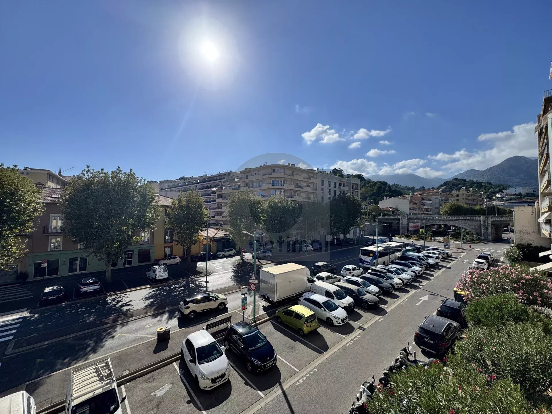 LOCATION 3 PIÈCES MENTON CENTRE VILLE