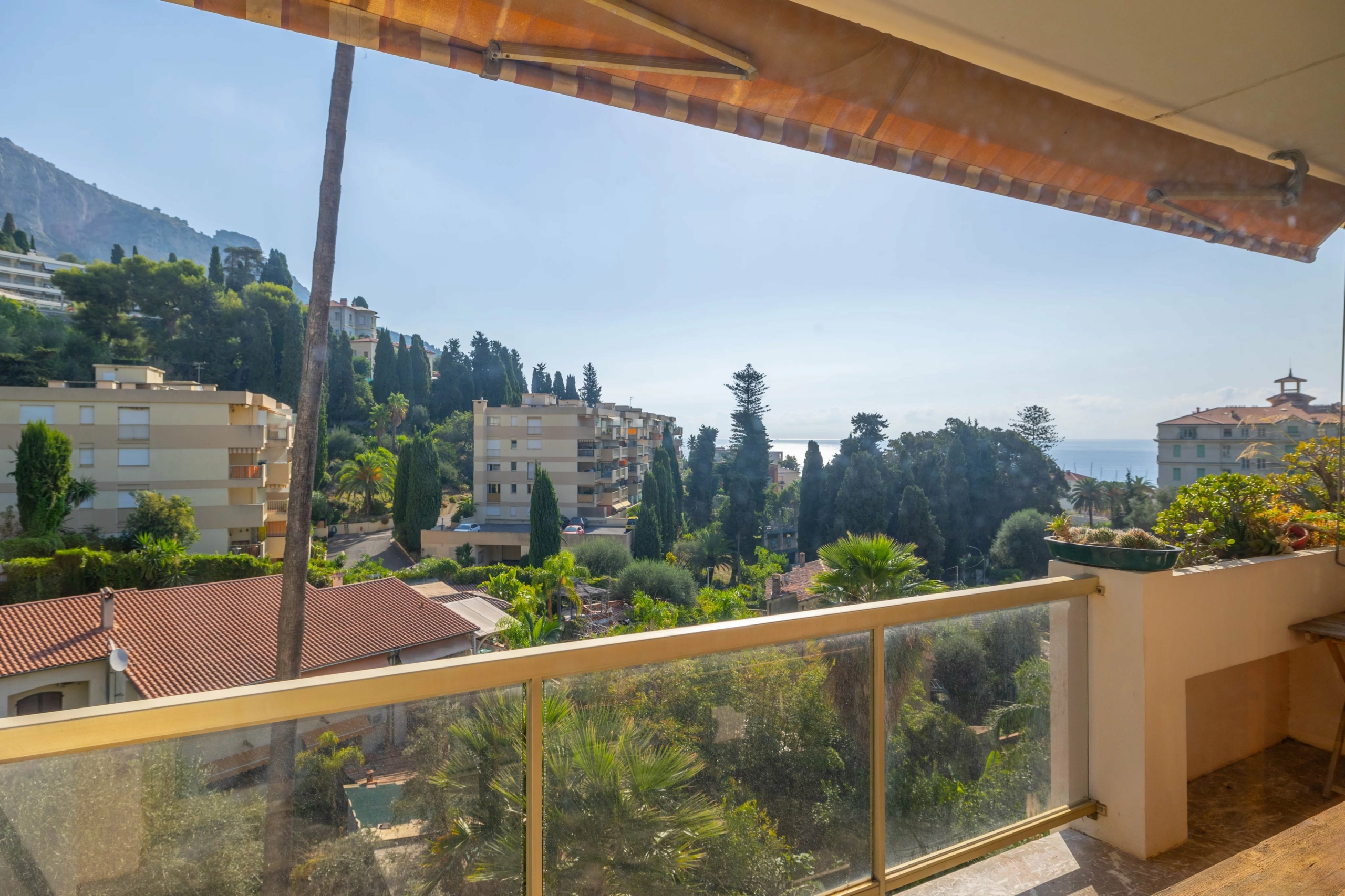 Menton Garavan 4 piéces au calme, vue mer