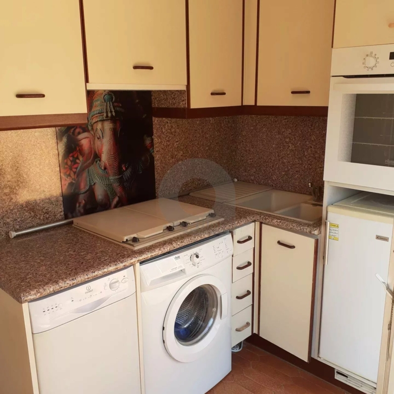 Menton mi-careï Studio 29m² terrasse 23m² cave