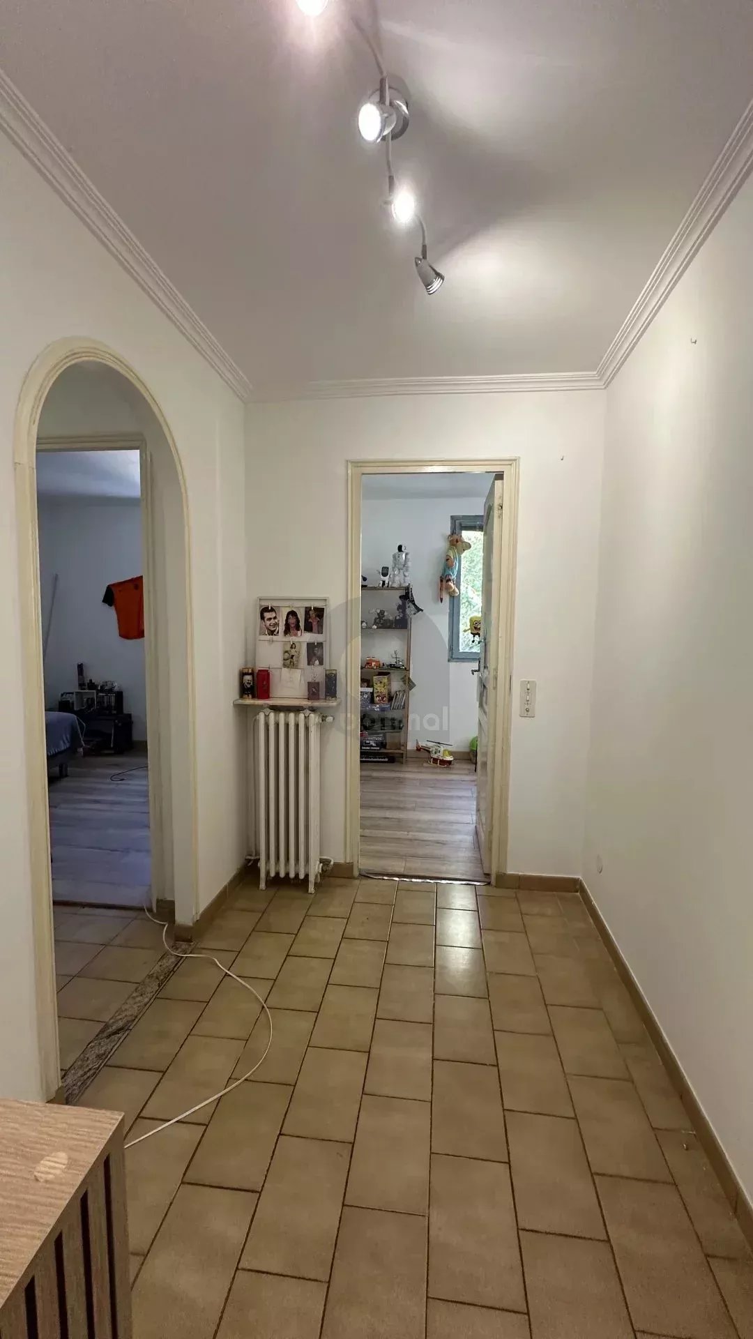 Menton – Cabrolles : Rare! Grande propriété avec magnifique terrain  – Vue dégagée – Accès direct