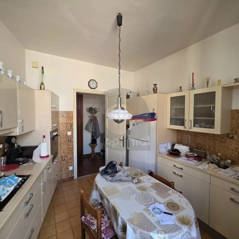 GRAND APPARTEMENT TROIS PIECES MENTON GARE ROUTIERE