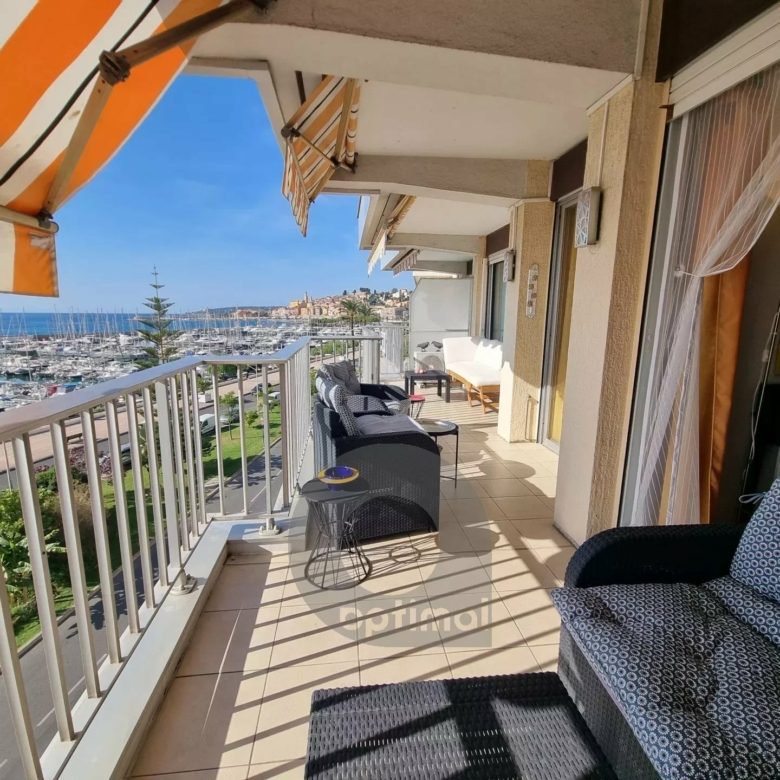 Menton Garavan, 2 p + terrasse + garage front de mer