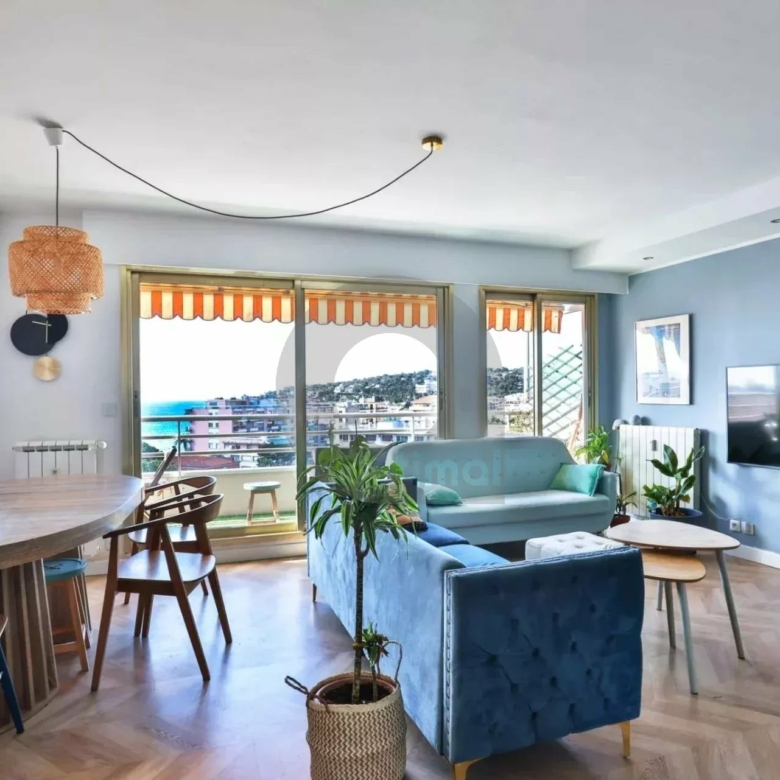Centre Carnolès: Très bel appartement 4P avec Solarium – Vue panoramique – Garage