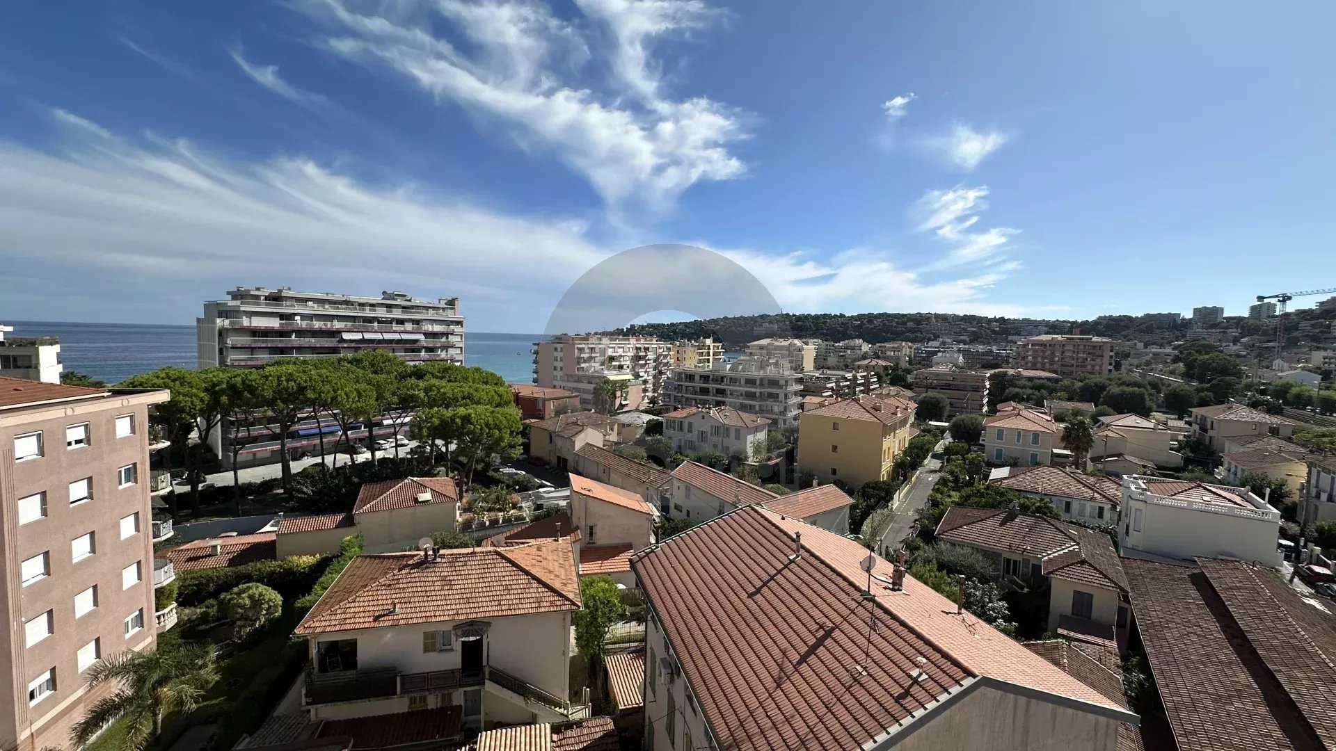 f73ddf1d0eb6af47b94f24511cdad29a_40df6ce451_1920-original-176733-0.jpg Centre Carnolès: Très bel appartement 4P avec Solarium – Vue panoramique – Garage