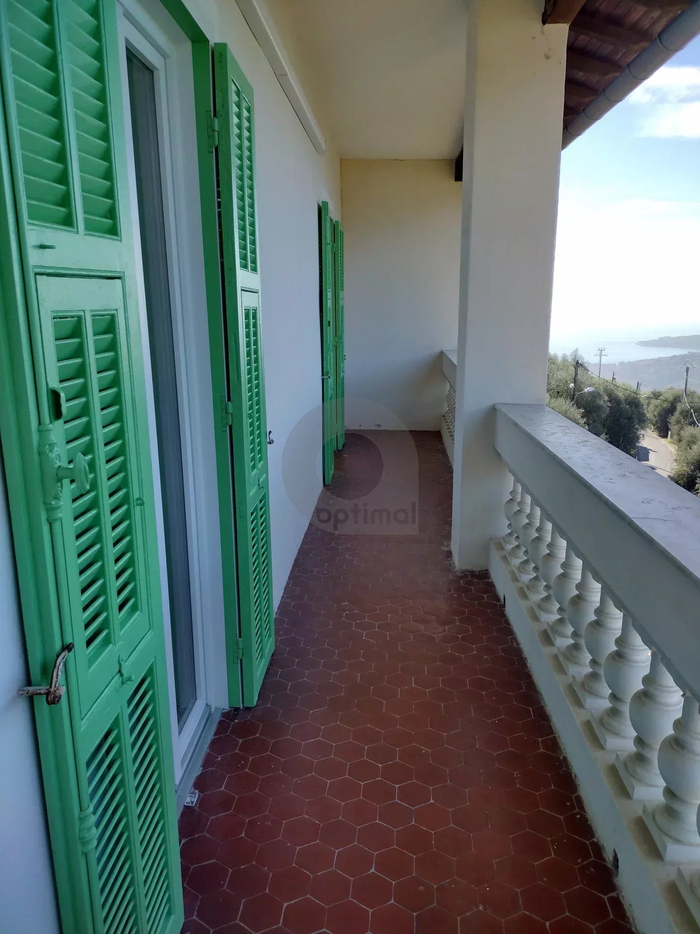 CASTELLAR : A LOUER 3P MEUBLE AVEC JARDIN