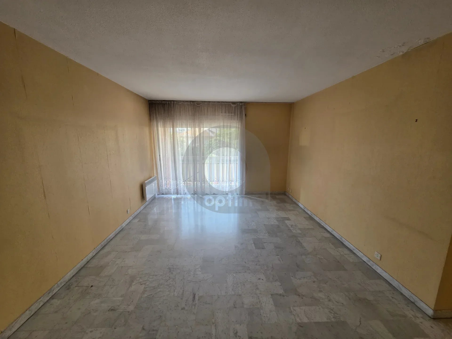 APPARTEMENT DEUX PIECES MENTON PROCHE CENTRE