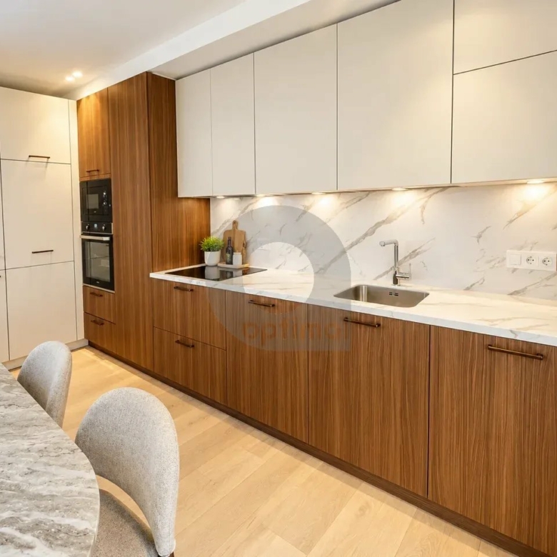 SUPERBE 3 PIECES EN DERNIER ETAGE CENTRE MENTON