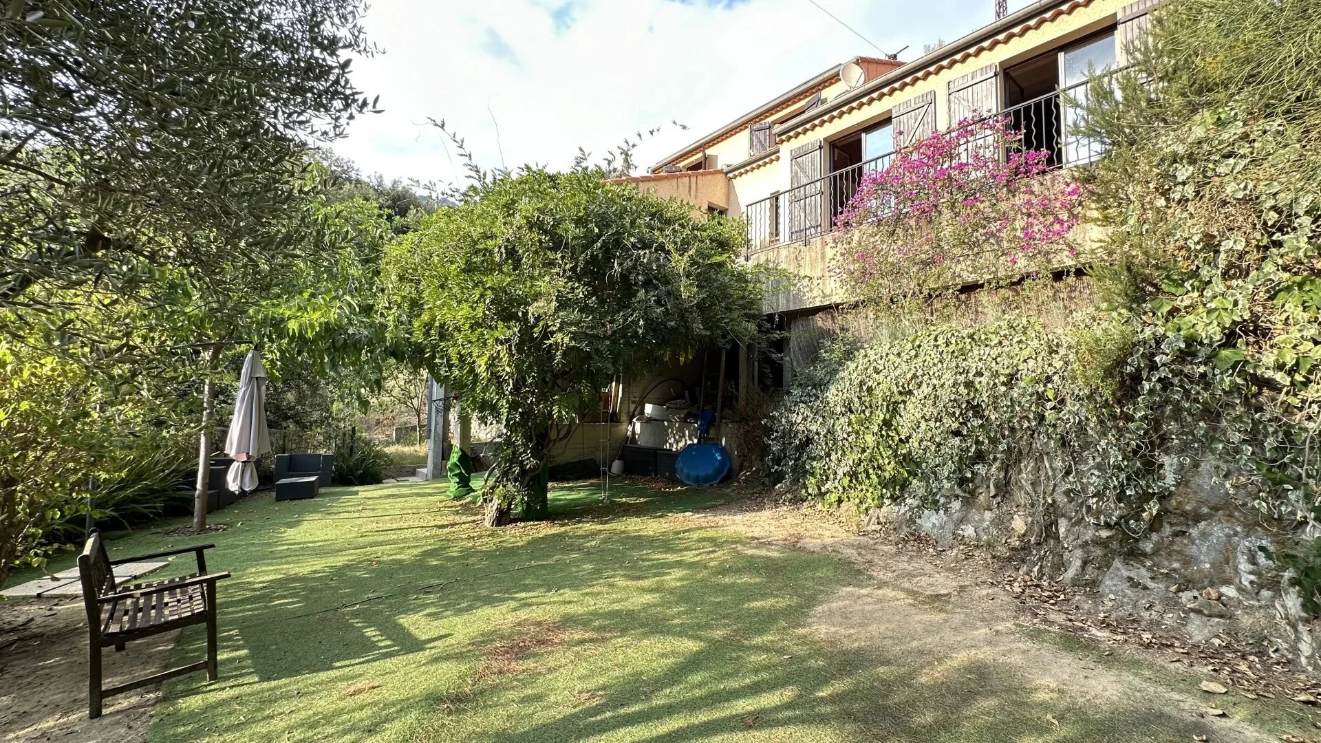 0b2d330fd7c7ed888c2e4ed0038af034_4b80ca97ab_1920-original-177269-0.jpg COMMUNE DE SAINTE-AGNES : PROPRIETE DE CHARME – JARDIN – TERRASSES – PARKINGS – GARAGE -VUE DEGAGEE – COUP DE COEUR !