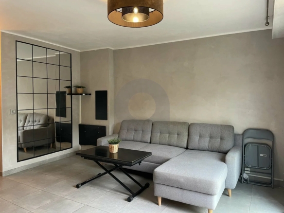 A LOUER APPT MEUBLE – ETAGE ELEVE – TERRASSE