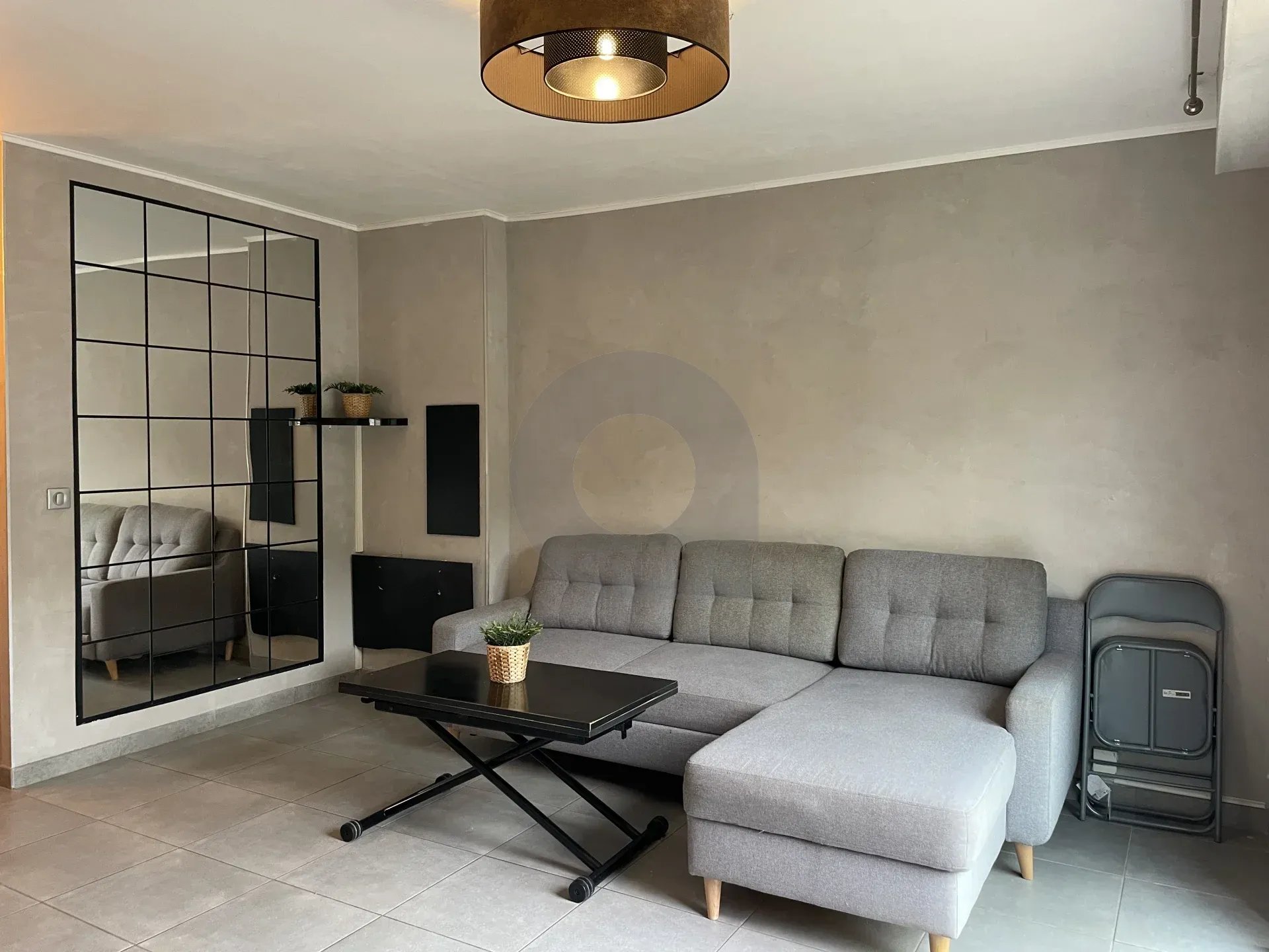 2d26750315363540bf3e2300a7c1c50d_f929c41a4a_1920-original-177031-0.jpg A LOUER APPT MEUBLE – ETAGE ELEVE – TERRASSE