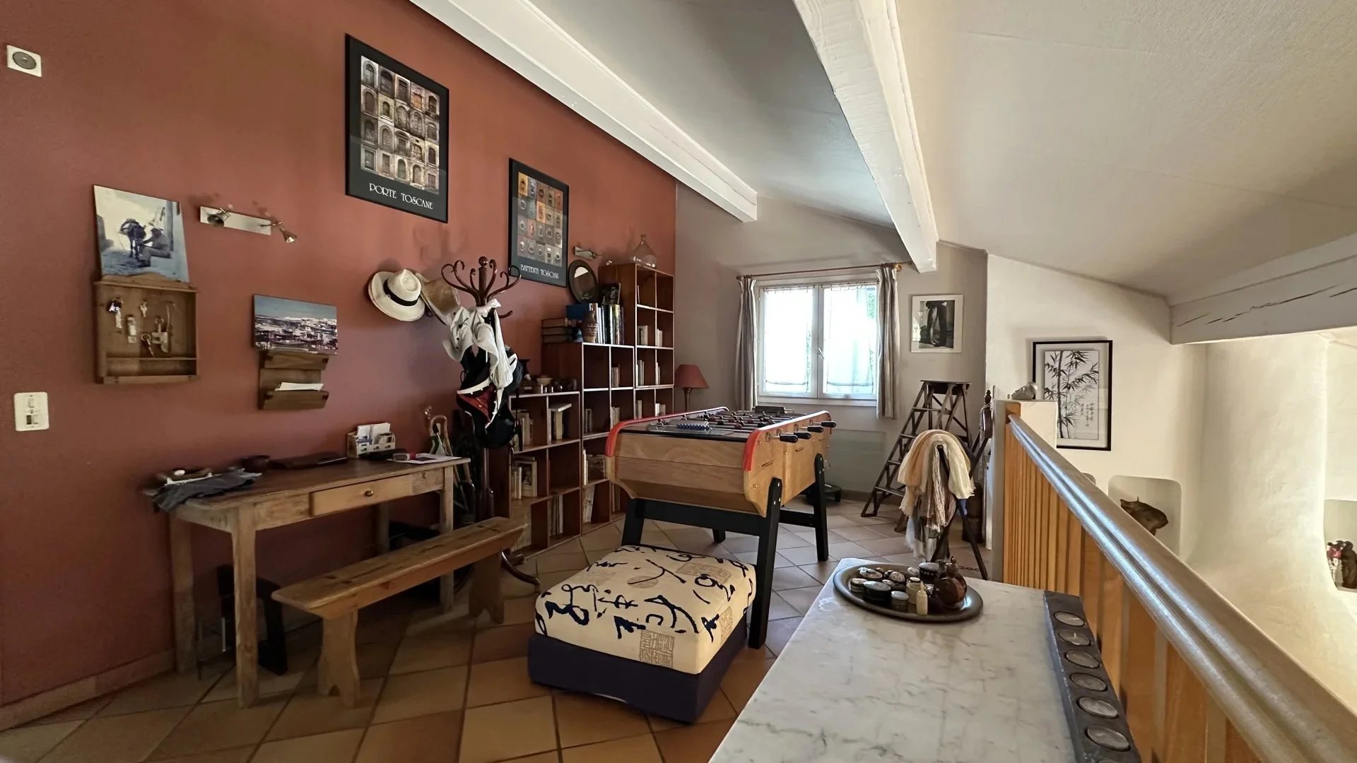 COMMUNE DE SAINTE-AGNES : PROPRIETE DE CHARME – JARDIN – TERRASSES – PARKINGS – GARAGE -VUE DEGAGEE – COUP DE COEUR !