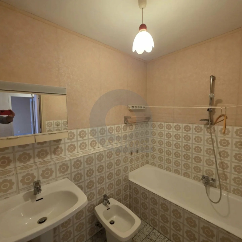 APPARTEMENT DEUX PIECES MENTON PROCHE CENTRE